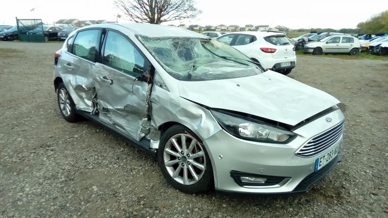 FORD FOCUS III 1,0I EBOOST 125 accidenté