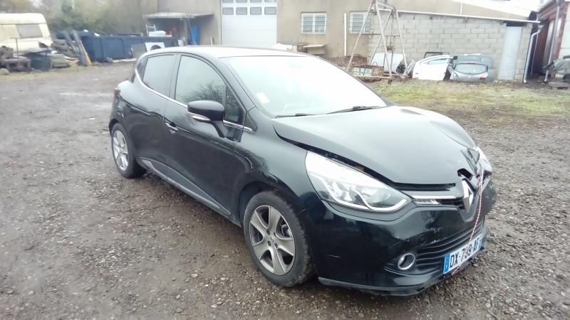 RENAULT CLIO IV 1,2 TCE 120 EDC accidenté